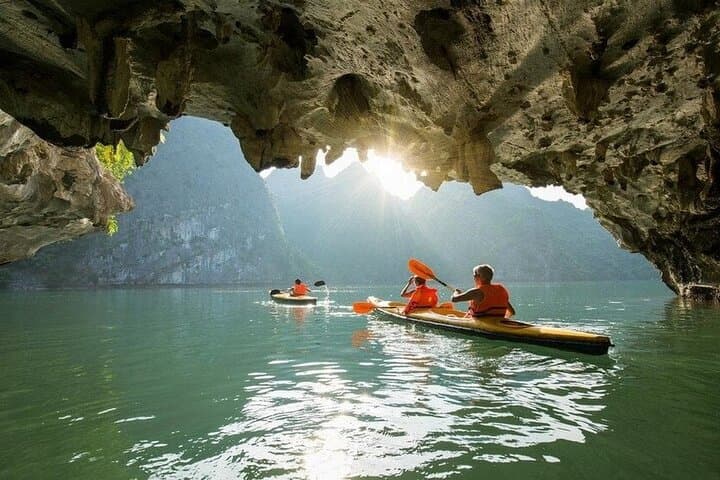 Ultimate Halong Bay 3-Day Luxury Cruise from Hanoi: Kayaking, Caves & Island Hikes photo 2