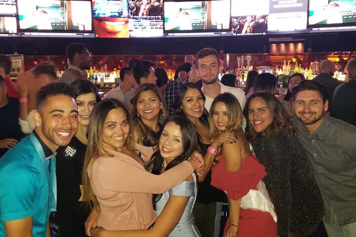 Miami Bar Crawl: VIP Express Entry to Rooftops & Top Bars photo 6
