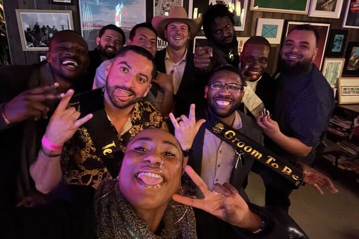 Miami Bar Crawl: VIP Express Entry to Rooftops & Top Bars photo 5