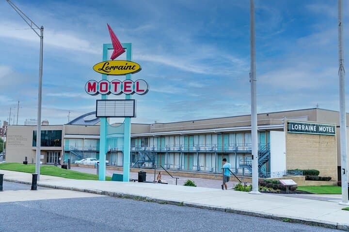 Memphis Civil Rights Smartphone Guided Walking Tour — Self-Guided MLK & Blues History Walk photo 4