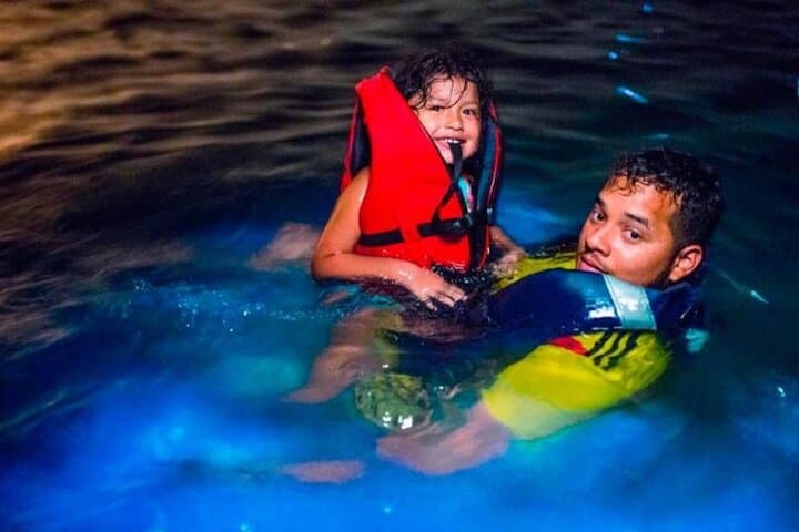 Swim with Bioluminescent Plankton at Playa Blanca, Barú — Day Trip from Cartagena photo 6