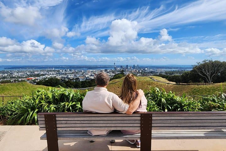Auckland Best Top 5 Half-Day Tour — Westhaven, Mt Eden & Mission Bay photo 2