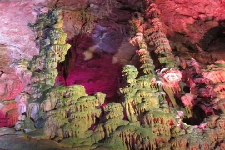 Cuevas del Canelobre and Busot Guide — Half-Day Tour from Alicante