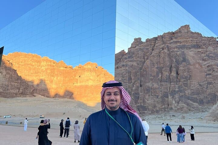 Private AlUla Cultural Tour: Hegra, Old Town & Elephant Rock (Full-Day) photo 5