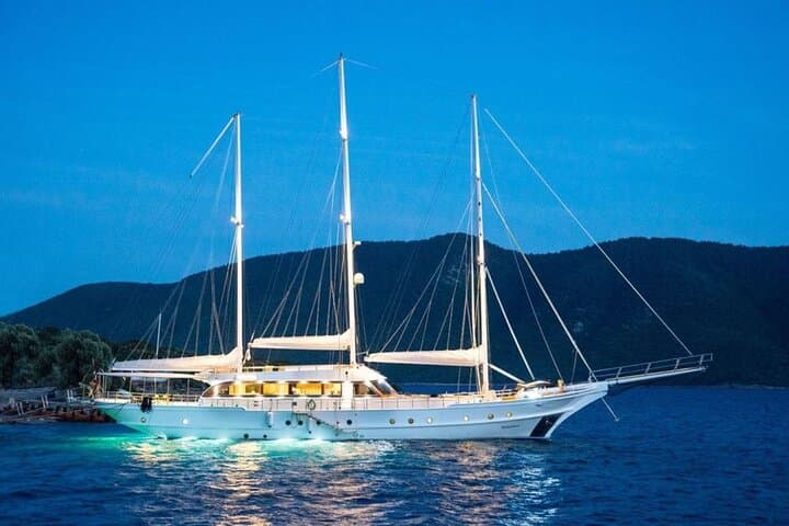Private Gulet BELLA MARE: 8-Day Bodrum-to-Datça Yacht Cruise with Water Toys