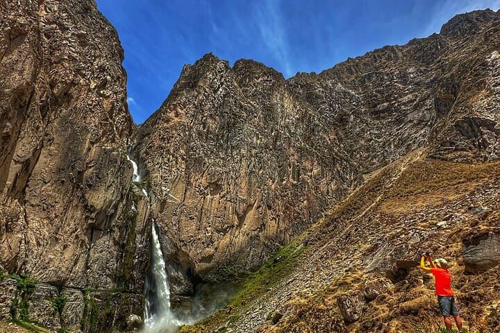 Huaruro Waterfall & Colca Canyon 4-Day Trek: Cabanaconde to Sangalle