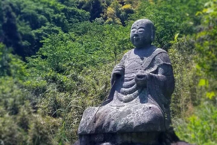 Walk the Kyushu Saigoku Pilgrimage: 270 Stone Buddhas Near Beppu photo 4