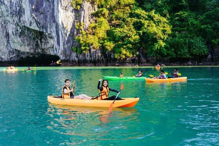Halong Bay Dream Voyage: 3-Day Cruise, Kayaking & Caves from Hanoi photo 4