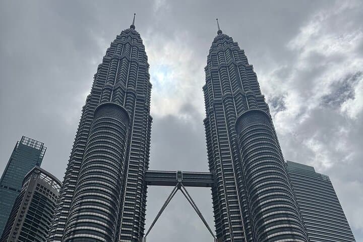 Kuala Lumpur Half-Day City Tour: Petronas Twin Towers, Istana Negara & Craft Complex photo 5