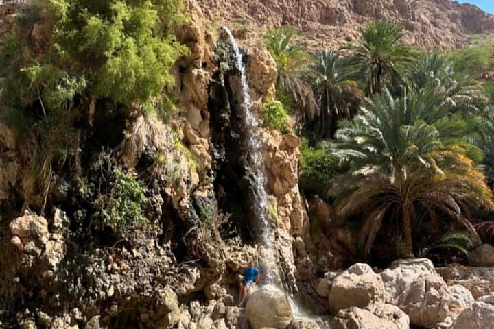 Two-Day Ras Al Hadd Oman Adventure: Wadi Shab, Turtle Watching and Wahiba Sands photo 5