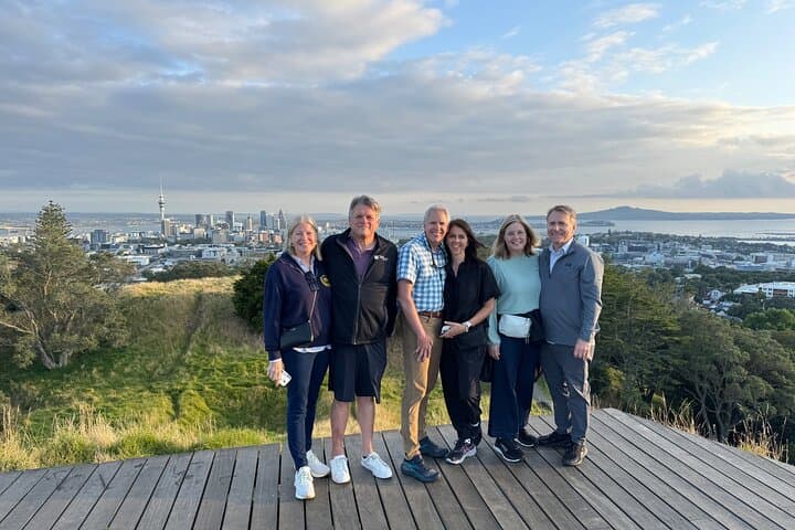 Auckland Sunrise at Mount Eden: Private Early Morning Summit & Domain Walk photo 4