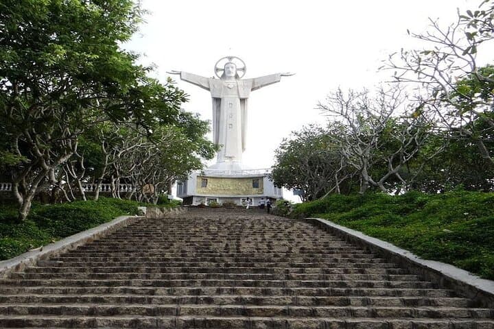 Private Vung Tau Beach Day Trip from Ho Chi Minh — Christ the King, Bach Dinh & Nghinh Phong Cape photo 2