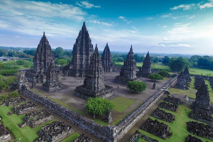 Private Scooter Tour to Borobudur & Prambanan — Sunrise Temples, Local Breakfast, and Scenic Rides photo 4
