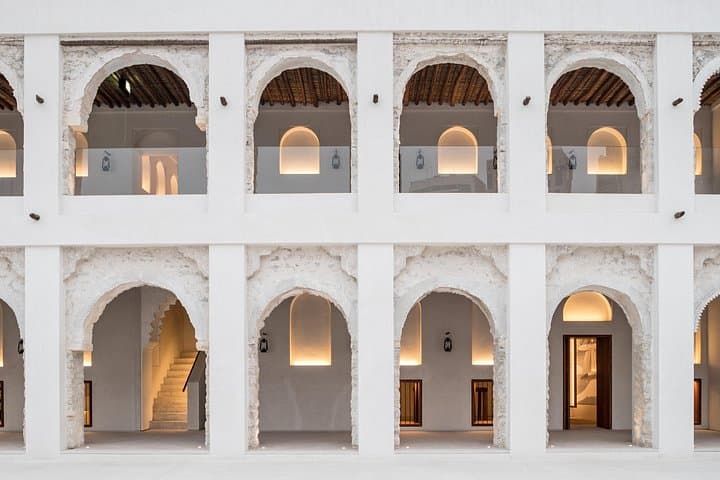 Al Ain Private Full-Day Tour from Dubai: Forts, Oasis & Jebel Hafeet Hot Springs photo 2