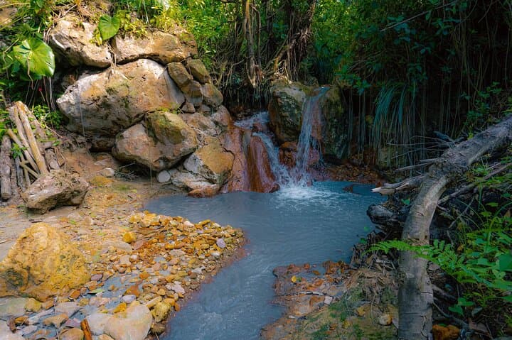 Sapphire Falls and Hike — Saint Lucia Mineral Pools & Rainforest Walk from Soufrière photo 2