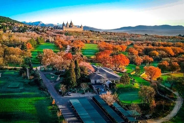 Experience an Exclusive Golf Day in Madrid: A Perfect Blend of Sport and City Charm