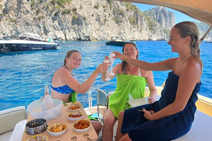 Amalfi Coast Private Boat Tour from Positano — All-Inclusive Day Cruise