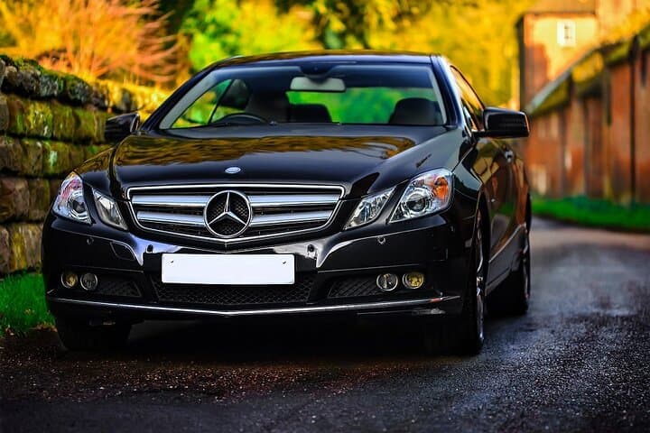 Private Transfer to Chicago O'Hare (ORD): Door-to-Door Airport Ride