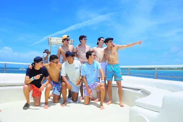Discover Punta Cana's Waters with Exclusive Crystal Kayak Tours photo 5