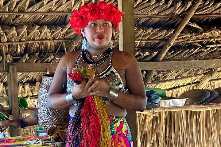 Emberá Village & Chagres Waterfall Day Trip from Panama City photo 6