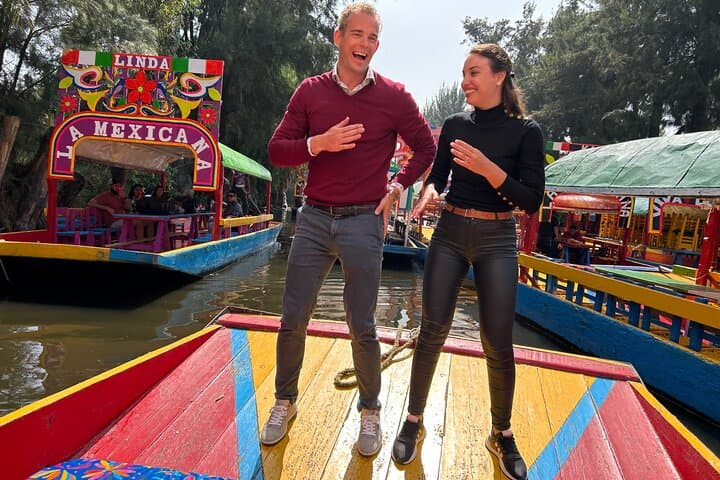 Xochimilco Trajinera Night Party: Two-Hour Boat Ride with Open Bar and Snacks