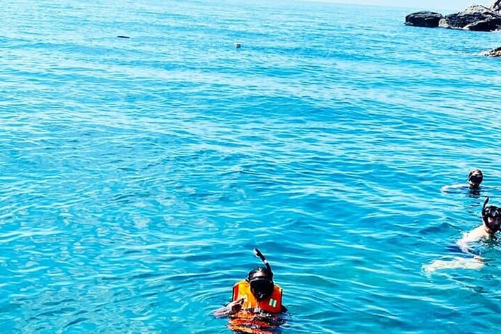 Private Nha Trang Island Hopping: Snorkel Hon Mun, Con Se Tre & Mini Beach photo 5