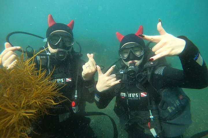 Discover Scuba at Seongsan Ilchulbong: Beginner Dive off Jeju's Sunrise Peak photo 3