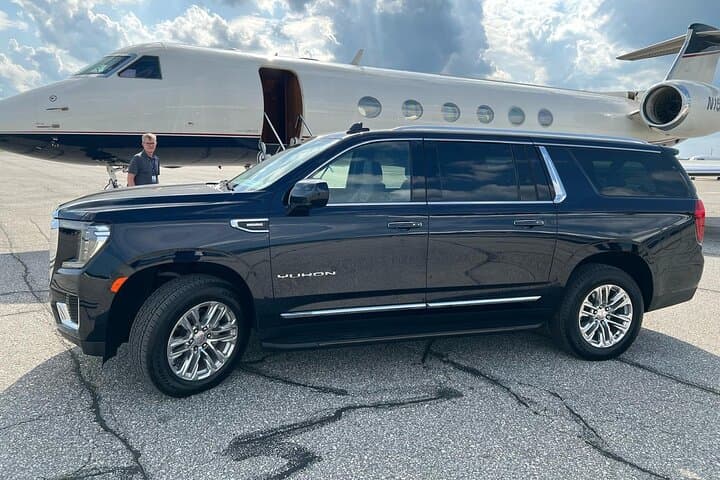 Private Dulles IAD to Washington DC Transfer — Executive Limo Service photo 3