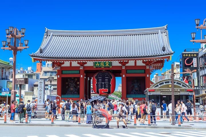 Asakusa Cherry Blossom Walk & Senso-ji History Tour — Sumida River Stroll photo 6