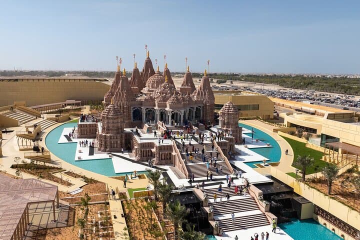 Sheikh Zayed Grand Mosque & BAPS Hindu Mandir: Private Tour from Dubai