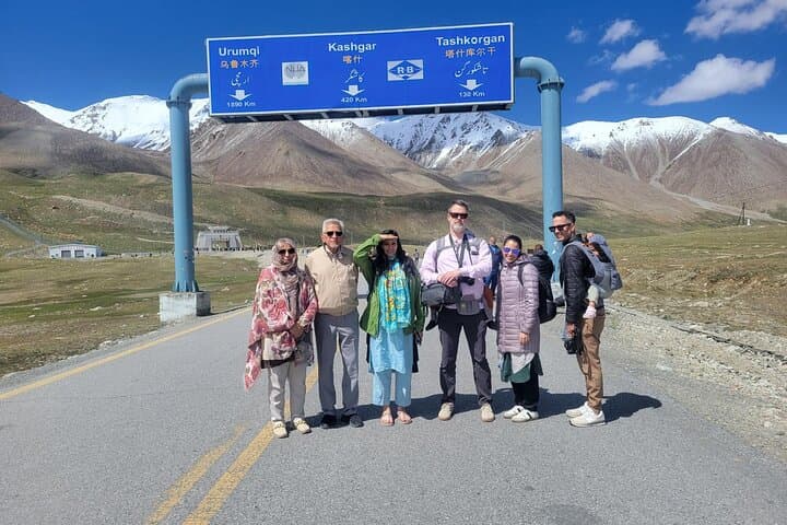 Explore Hunza Valley: 8-Day Karakoram, Khunjerab & Glacier Tour photo 5