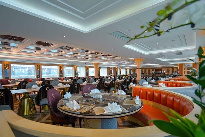 Luna Halong Bay Day Cruise: 5-Star Jacuzzi, Glass‑Bottom Pool & Scenic Stops photo 3