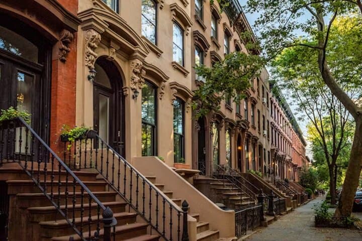 Brooklyn Heights Self-Guided Tour: Splendor & Scandal Walking Route photo 6