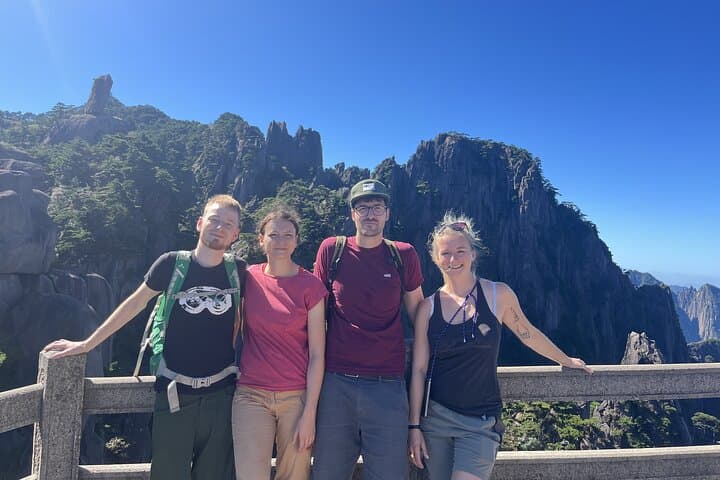 Huangshan 3-Day Private Tour from Shanghai: Bullet Train, Hongcun & Sunrise on Yellow Mountain