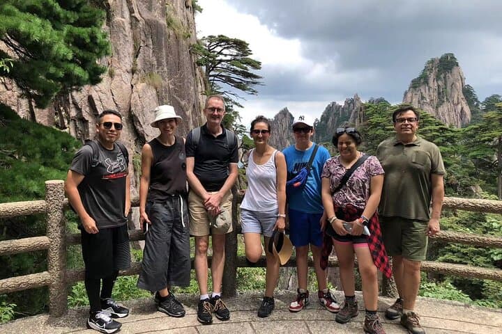 4-Day Huangshan Private Tour: Mt. Huangshan, Hongcun & Rural Villages