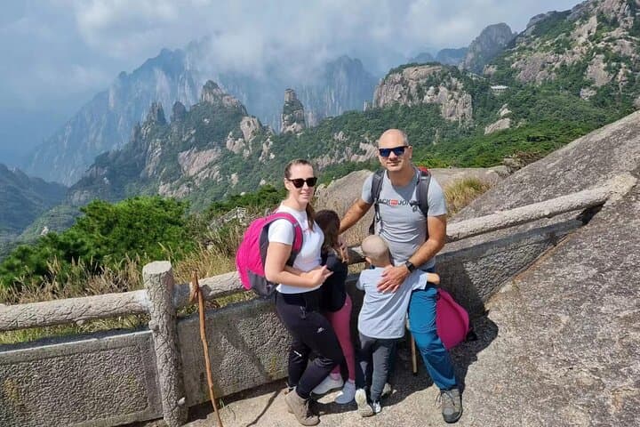 4-Day Huangshan Private Tour: Mt. Huangshan, Hongcun & Rural Villages photo 2