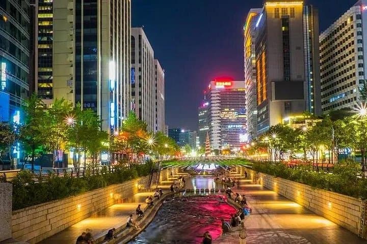 Seoul Night Tour: Cheonggyecheon, DDP & N Seoul Tower After Dark photo 1