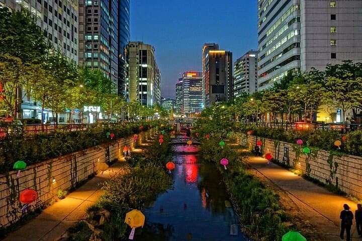 Seoul Night Tour: Cheonggyecheon, DDP & N Seoul Tower After Dark photo 2