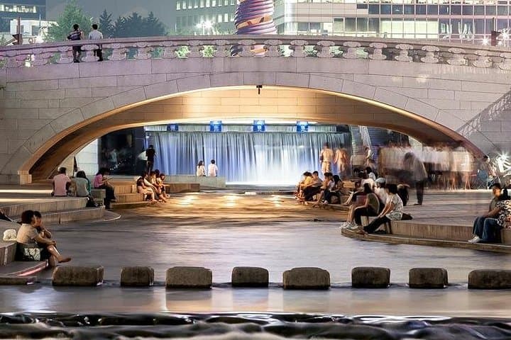 Seoul Night Tour: Cheonggyecheon, DDP & N Seoul Tower After Dark photo 3