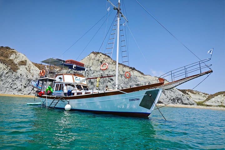 Argostoli Daily Cruise to White Rocks, Vardiani & Xi Beach (Kefalonia) photo 1