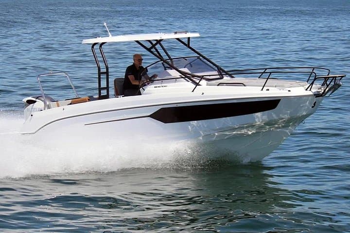Naples 2.5-Hour Boat Tour & Swim Stop: Snorkel Gaiola and Coastal Villas photo 4
