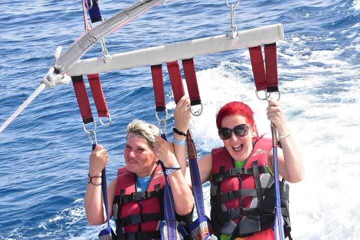 Hurghada Red Sea Parasailing: Soar 50m Above Crystal Waters with Transfer