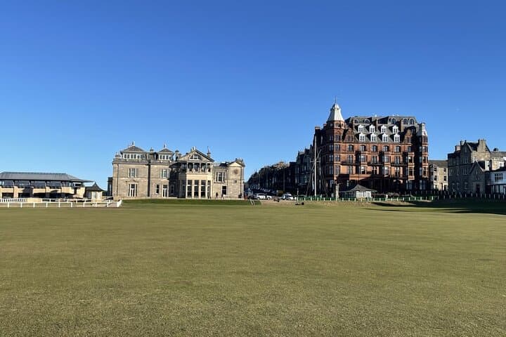 Private Luxury MPV Transfer: Edinburgh Airport to St Andrews