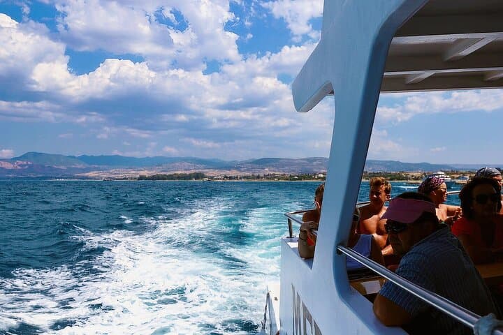 Blue Lagoon & Aphrodite's Rock: Full-Day Boat Trip from Limassol photo 6