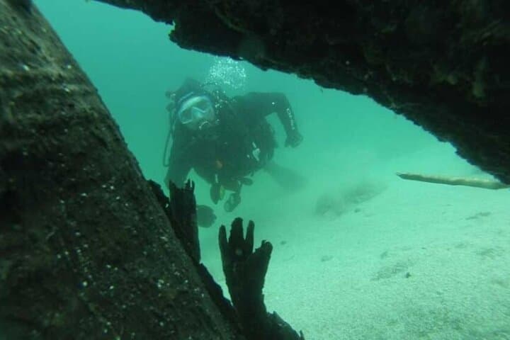 Beginner Scuba Diving in Lago Moreno Bariloche — Baptism Dive on Nahuel Huapi photo 3