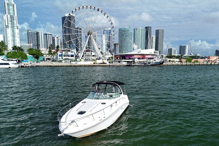 Miami Private Yacht Cruise: 2-Hour Biscayne Bay Charter photo 5