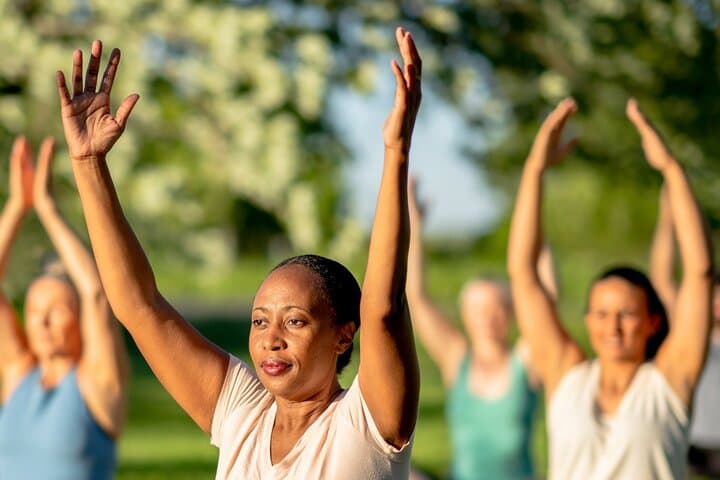 Outdoor Yoga in La Sabana Park: Urban Mindfulness in San José photo 2