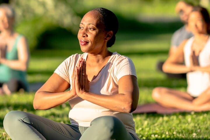 Outdoor Yoga in La Sabana Park: Urban Mindfulness in San José photo 3