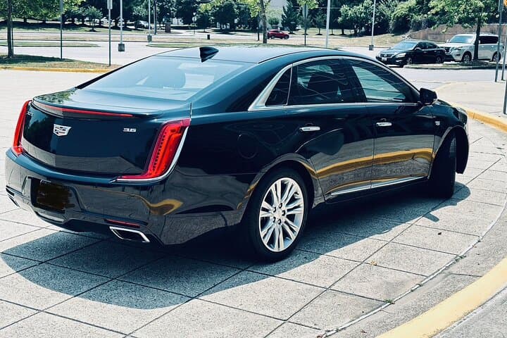 Private Transfer from Reagan National (DCA) to Washington DC — Executive Sedan Service photo 3