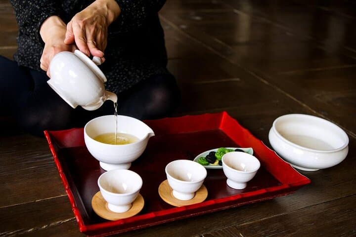 Seoul Gastroventure: Gyeongbokgung Palace & Insadong Food Day Tour photo 2